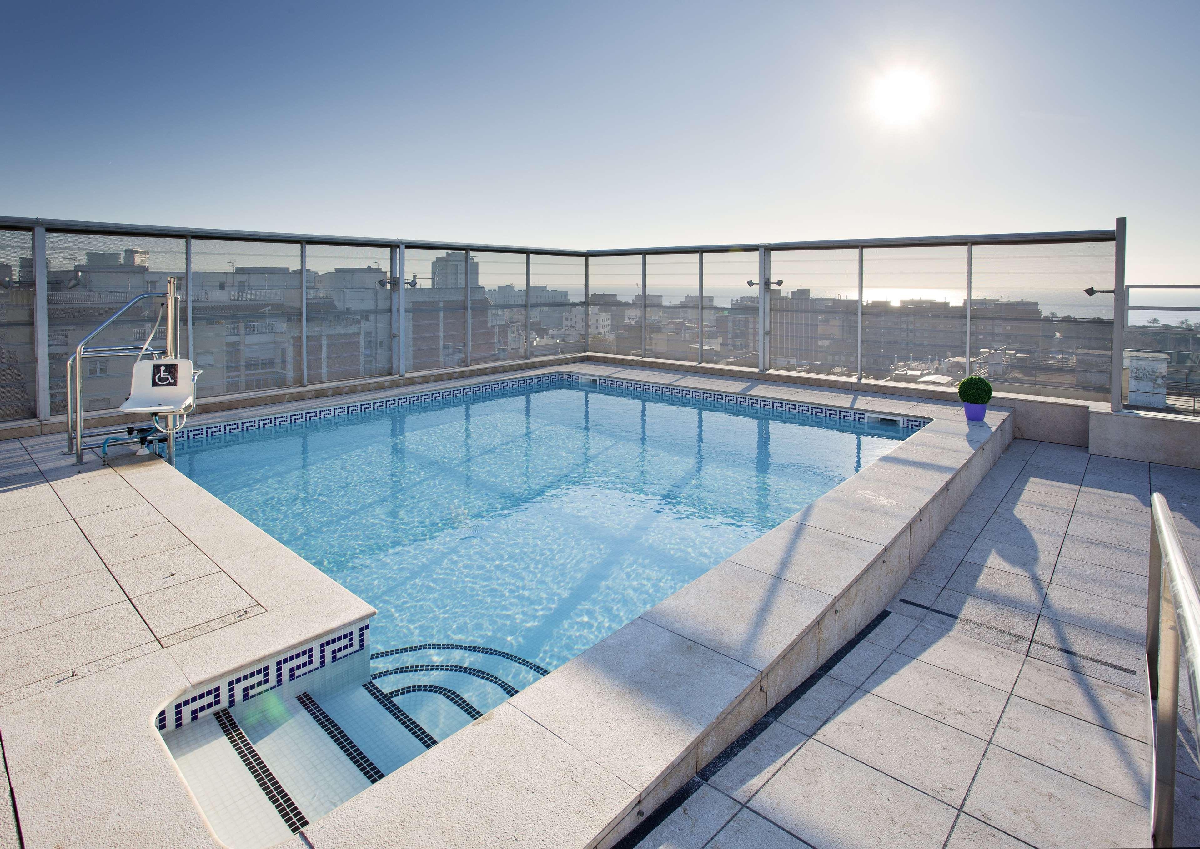 Ilunion Barcelona Hotel Exterior foto